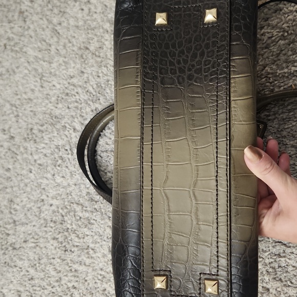 Henri Bendel Black And Olive Ombre Croc Leather - Picture 6 of 7